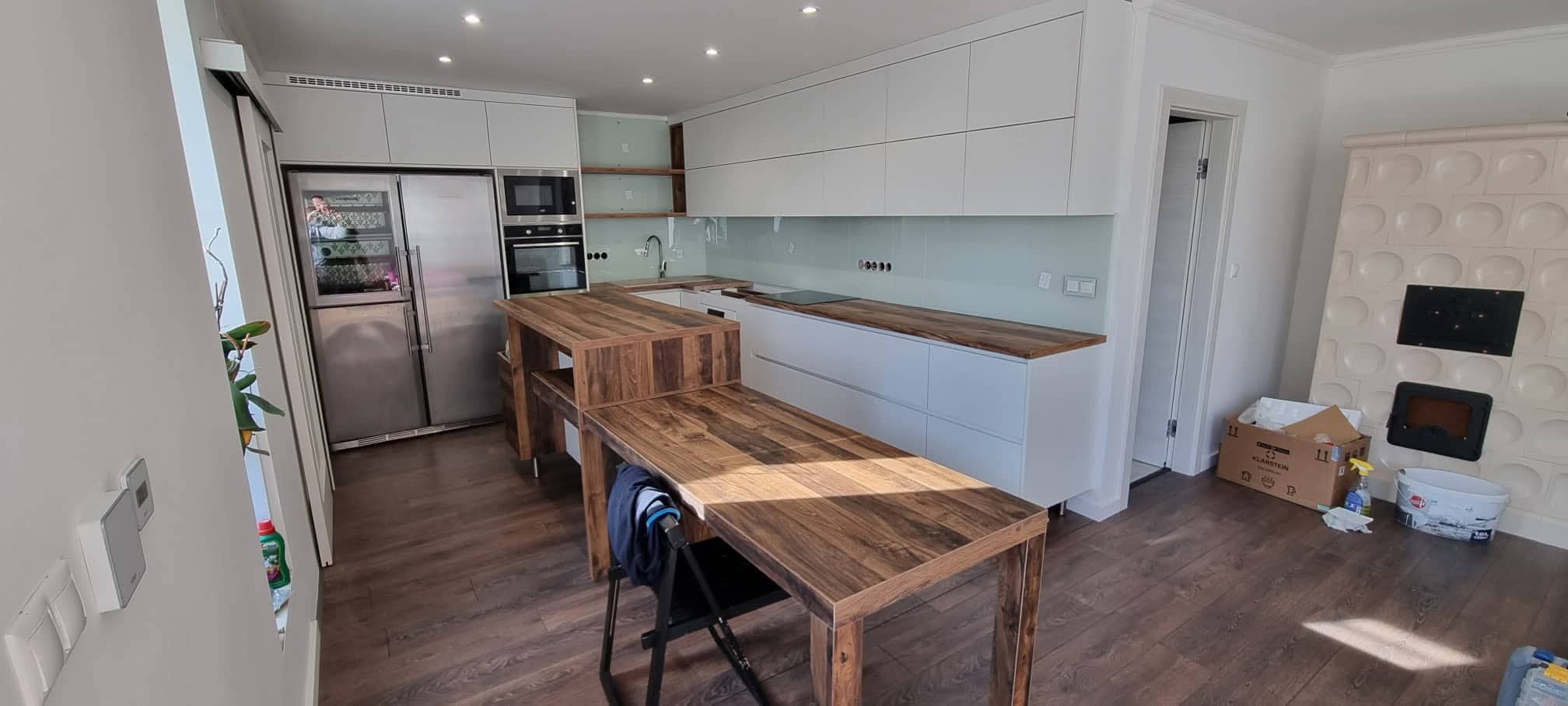 Asztalos referencia 1: Konyhabútor