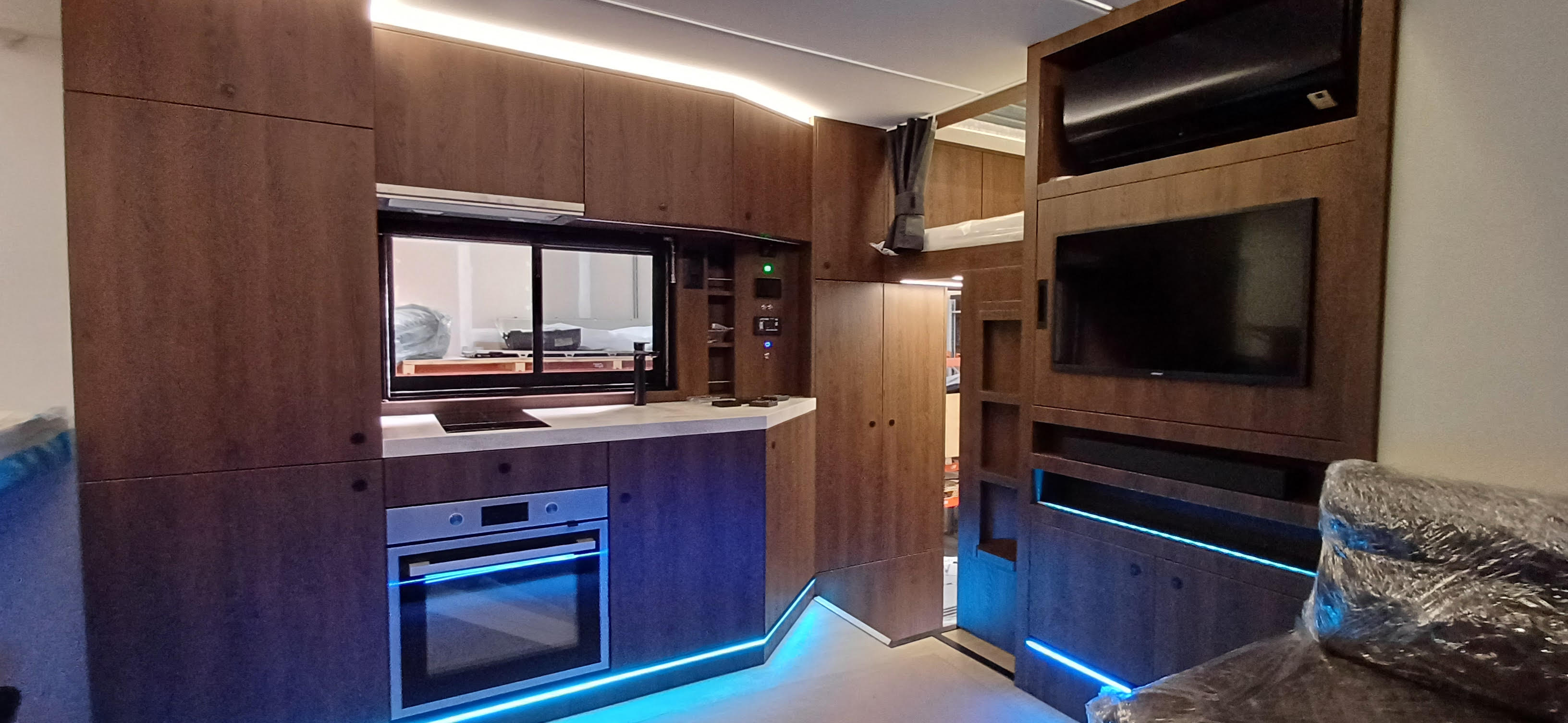 Asztalos referencia 2: Egyedi asztal